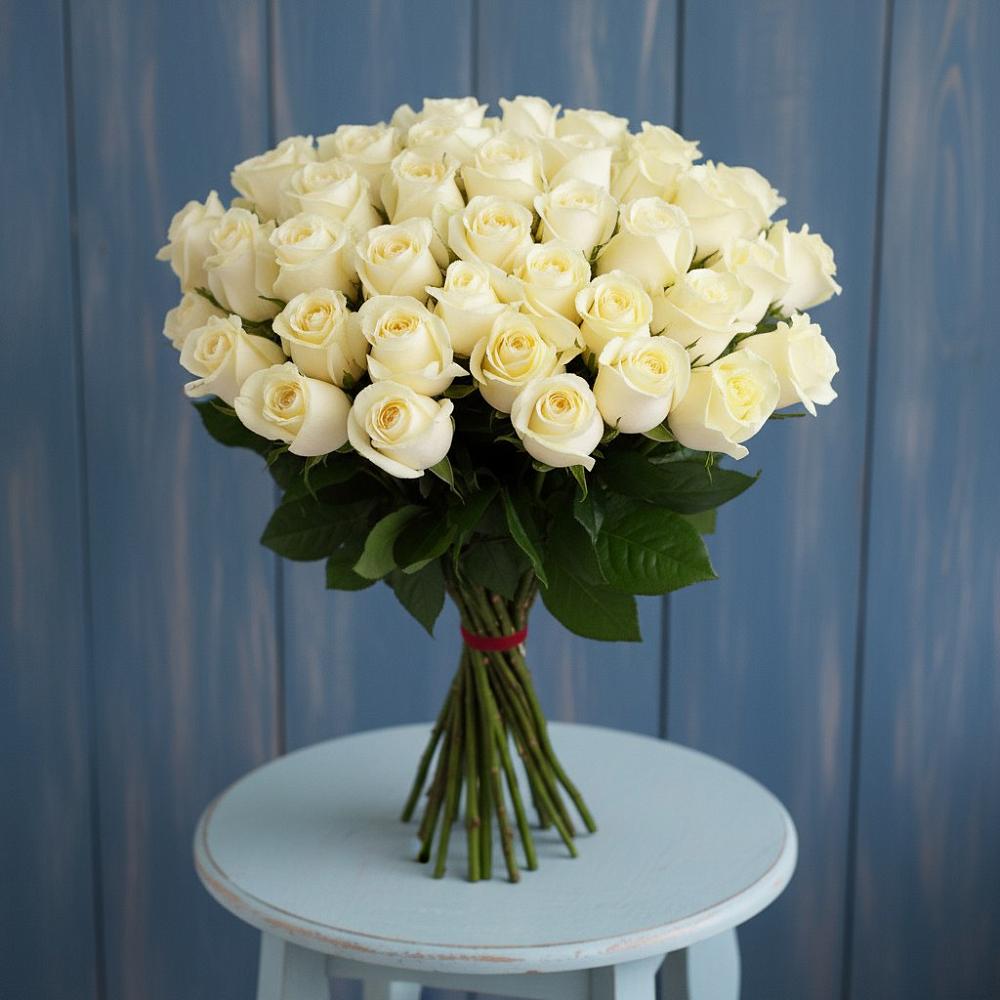 Букет 51 Белая роза Эдлесс Лав в Каргинской