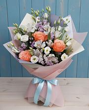 Букет цветов из:  Лизиантусы, Розы, Альстромерии и Гипсофила #REPLACE_PRED# Каргинской