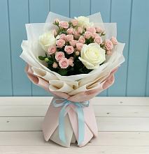 Букет цветов из:  Розы в Каргинской
