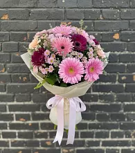 Букет цветов из:  Герберы и Хризантемы #REPLACE_PRED# Каргинской