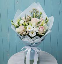 Букет цветов из:  Розы и Лизиантусы #REPLACE_PRED# Каргинской