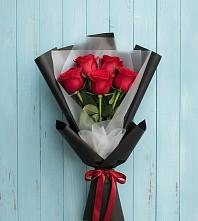 Букет цветов из:  Розы в Каргинской