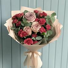 Букет цветов из:  Гвоздики и Розы в Каргинской