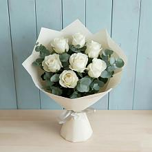 Букет Белые розы в Эвкалипте в Каргинской